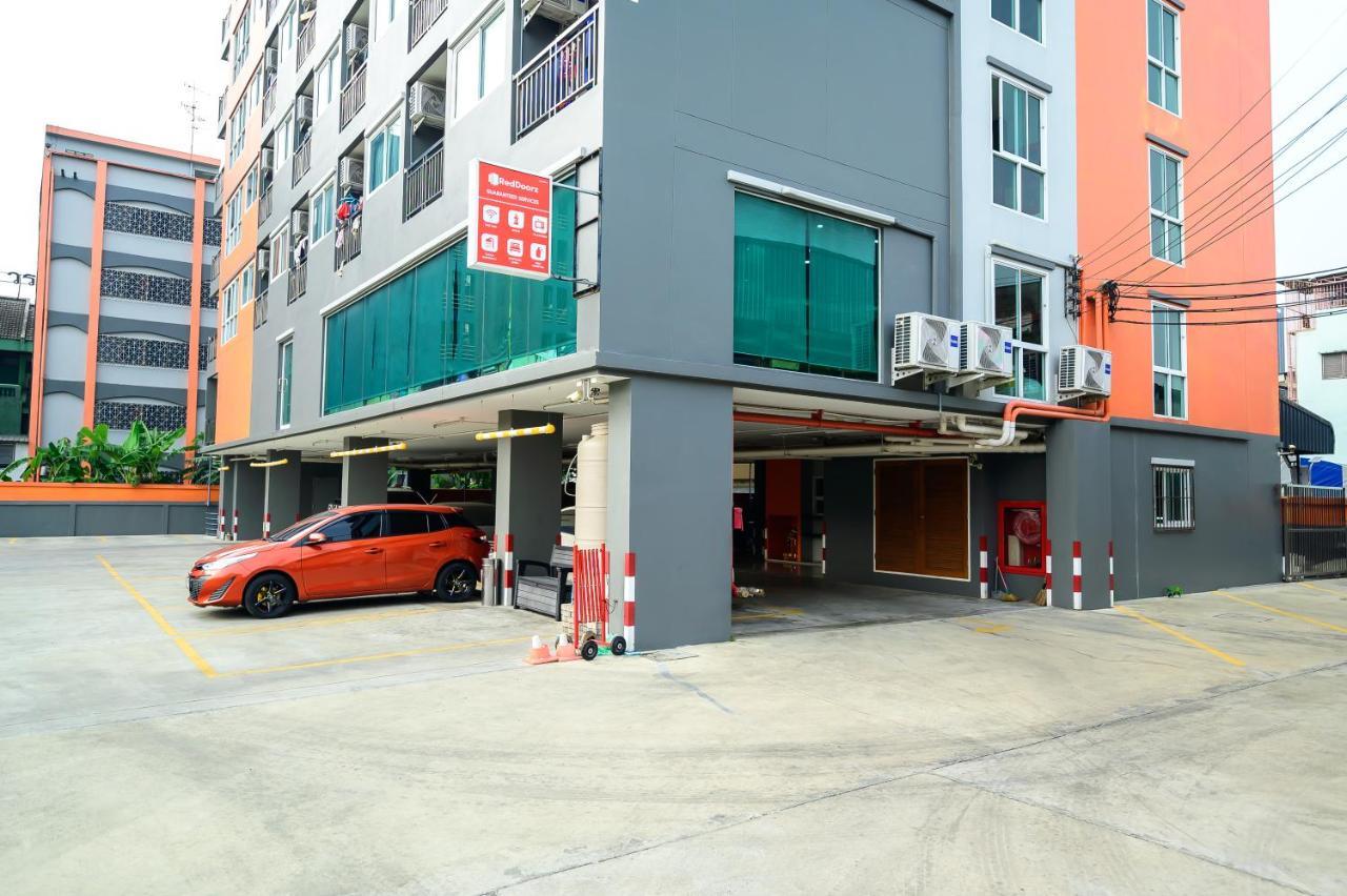 The Living Block Hotel Banguecoque Exterior foto